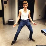 ai.huffpost.com_gen_941166_thumbs_o_JUSTIN_BIEBER_SKINNY_JEANS014bcee69cb1de05947db1bdab36c01a.webp ai.huffpost.com_gen_941166_thumbs_o_JUSTIN_BIEBER_SKINNY_JEANS014bcee69cb1de05947db1bdab36c01a.webp
