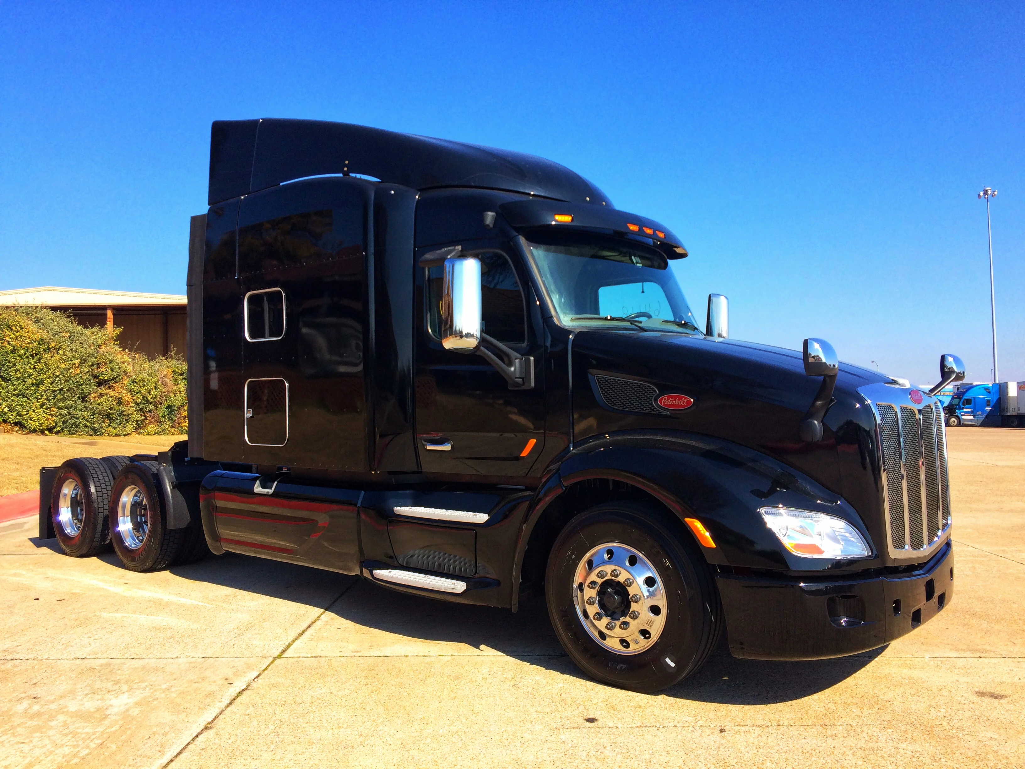 2016/17 Peterbilt 579 Conventional